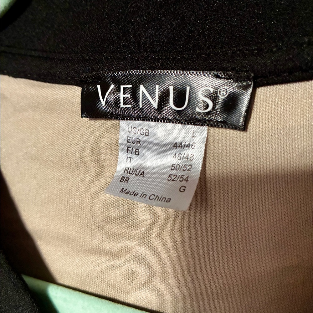 NWOT VENUS Black and Cream Garment - Picture 4 of 6